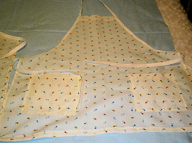 White Child's Apron