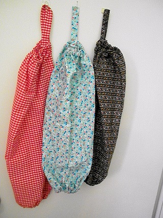 Plastic Shopping Bag Holder and Dispenser