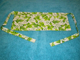 Green Leaf & White Waitress Apron