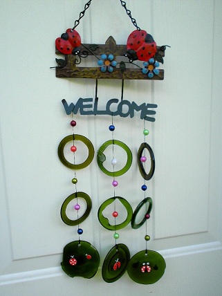 Lady Bug Welcome with Green Rings - Glass Wind Chimes