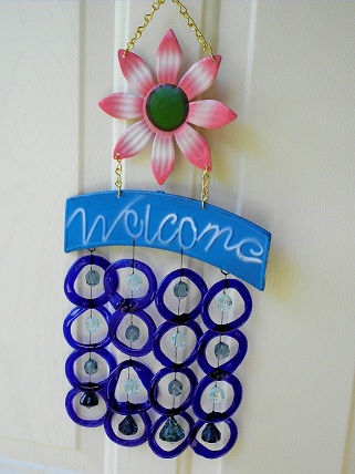 Welcome Pink Flowers with Blue Rings - Glass Wind Chimes