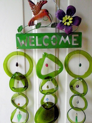 Welcome Hummingbird with Green Rings - Glass Wind Chimes