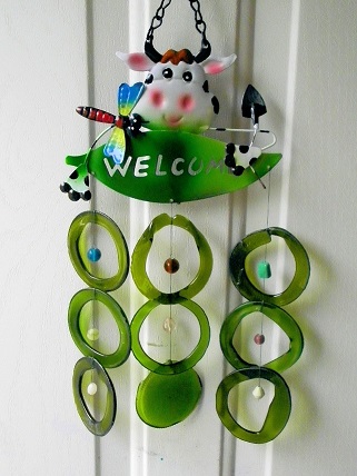 Welcome Cow with Green Rings - Glass Wind Chimes