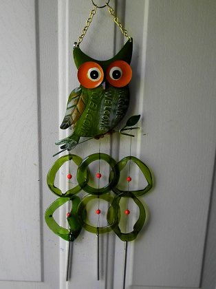 Welcome Owl with Green Rings - Glass Wind Chimes